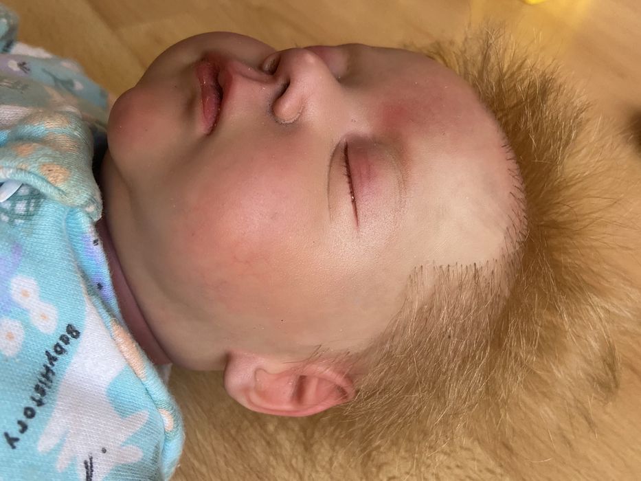 Vendo bebê reborn