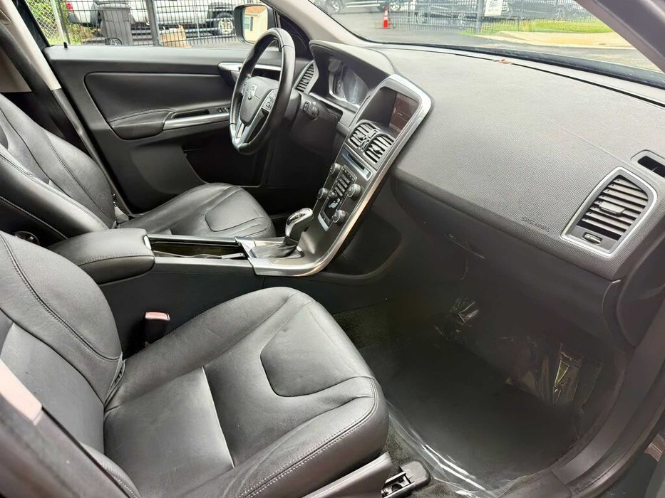 Volvo XC60 T5 Premier      2015