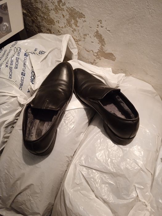 Продам зимові ботинки