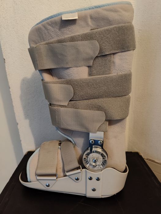 Orteza stopowo-goleniowa Qmed Silver Line M