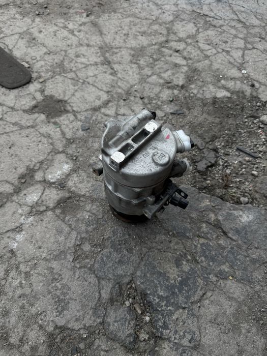 Компресор кондиціонера Hyundai Kona 2.0