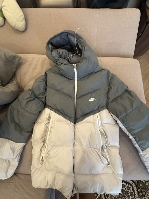Куртка Nike зимова двоколірна