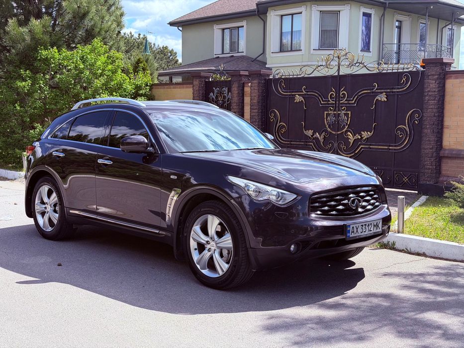 Infiniti FX 37 2011
