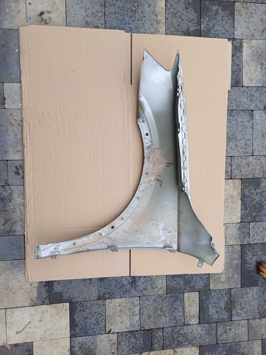 błotnik prawy audi q3 model 8u082.1106 rok 2011-18