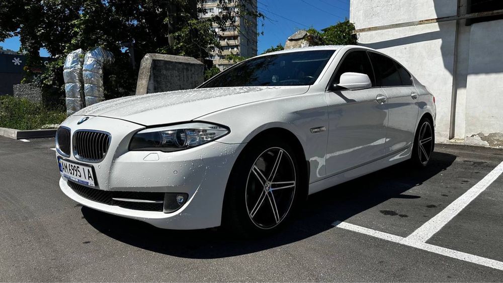 BMW 530i F10 2012 3л бензин ОФІЦІАЛ