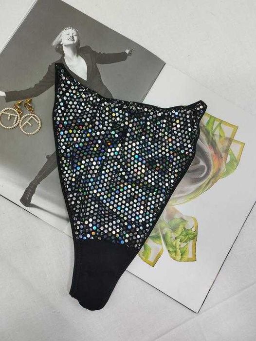 Трусы в блестках, паетках, низ от купальника
DEBENHAMS