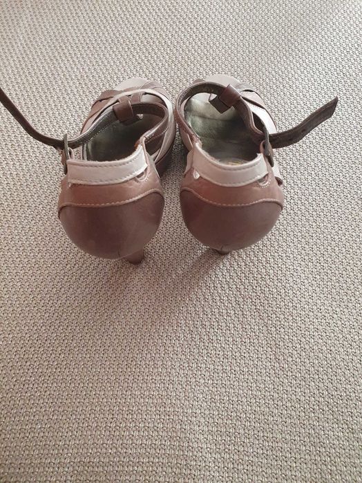Sapatos abertos vaniel