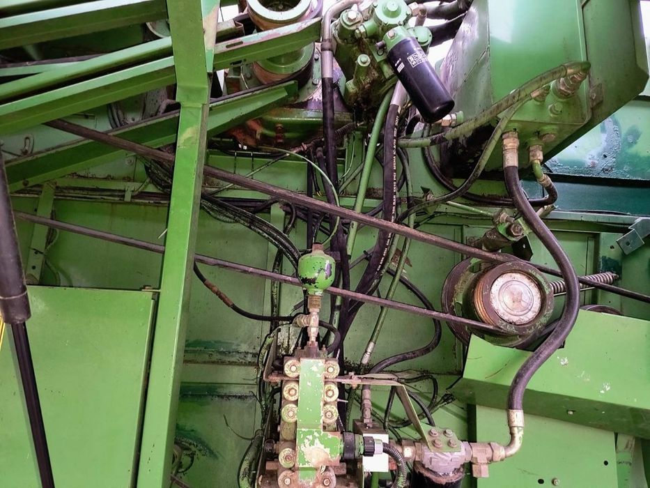 John Deere 2254.