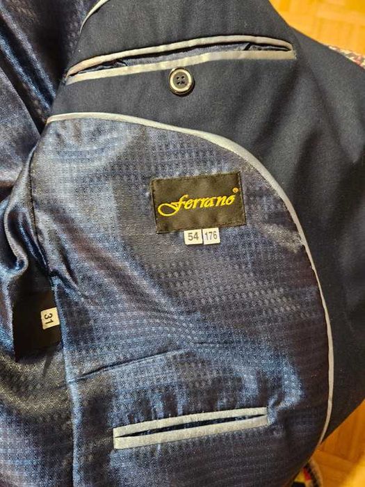 Granatowy garnitur męski Ferrano