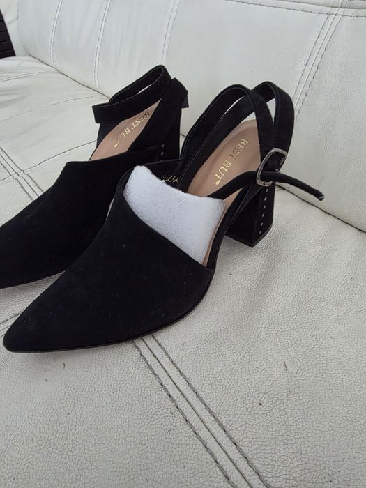Eleganckie sandały na obcasie