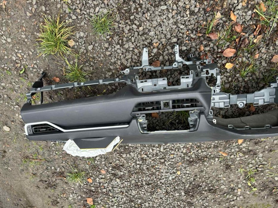 Торпеда Тойота Рав 4