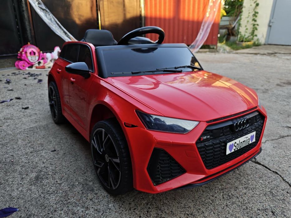 Дитячий електромобіль Audi RS6
