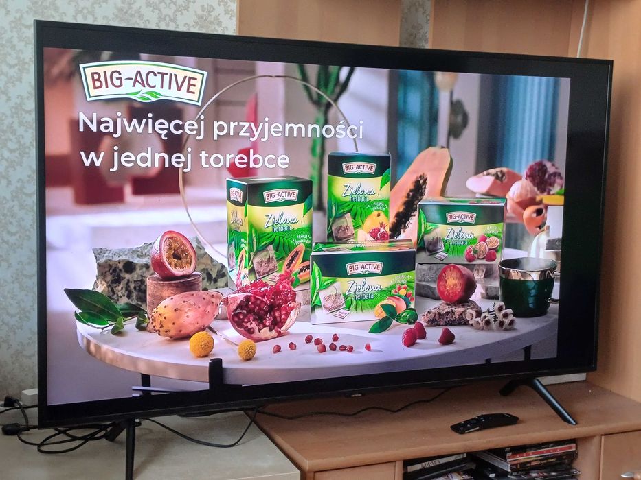 Samsung 55" UHD 4K Smart TV z pilotem