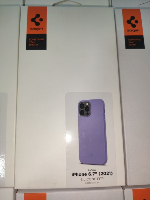Capa Spigen iPhone 13 pro max selicone