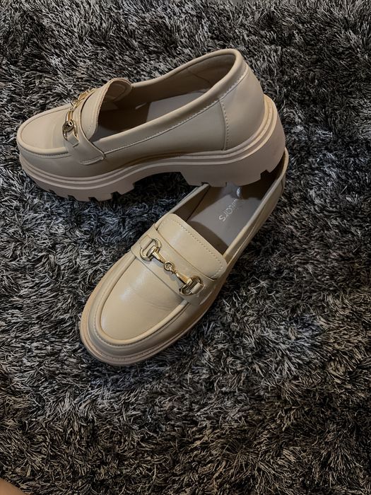 Mocassim beje para vender