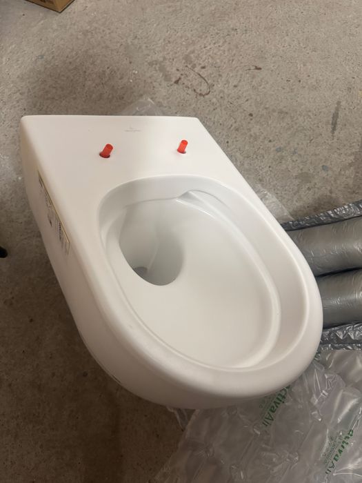 Villeroy Boch Skyla - miska WC biały mat, nowa!