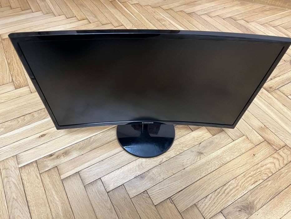 Монітор SAMSUNG lc24f390fhixci