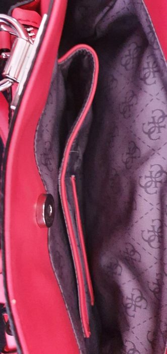 Mala  Guess vermelha