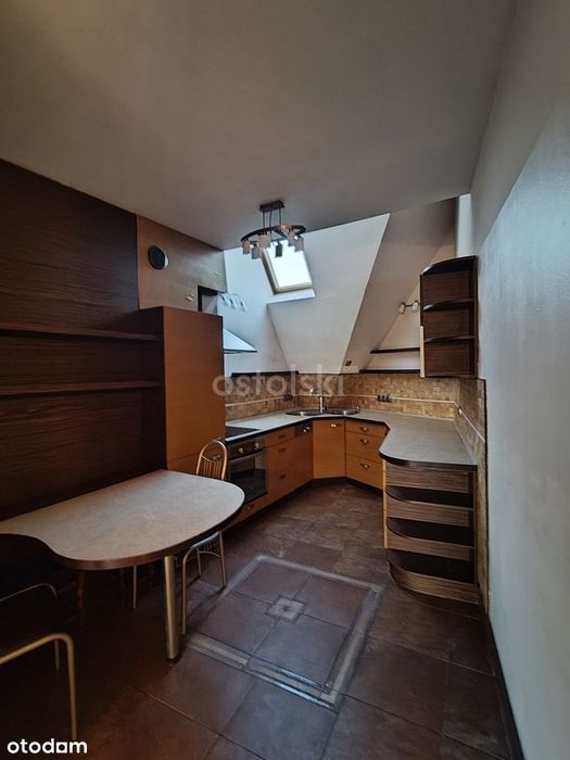 Oryginalny apartament z dużym tarasem