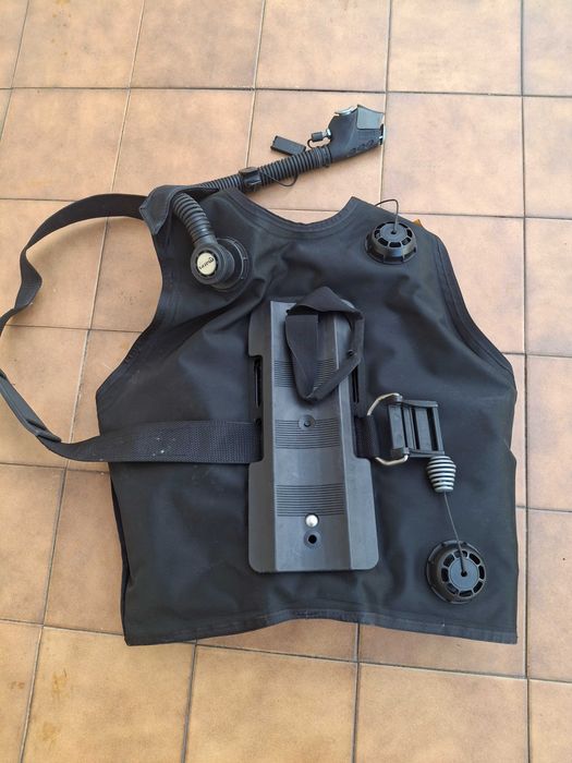 Colete de mergulho mares