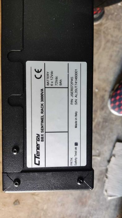 Armário Bastidor 22 unidades + material sistema videovigilancia