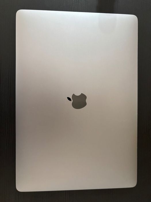 MacBook Pro 2018 15-inch 16GB 1TB SSD