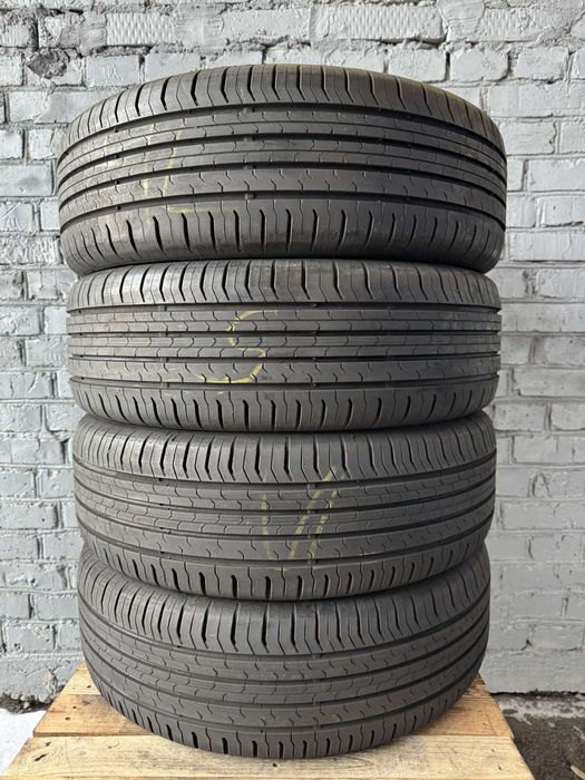 Літні шини Continental 215/60 R17