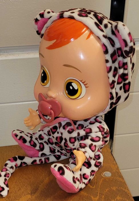 Lalka Cry Babies interaktywna Lea IMC Toys 10574IM, Lea Leopard
