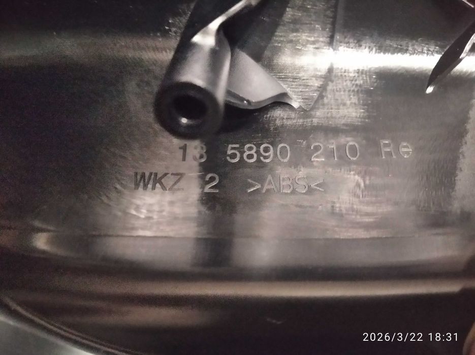 Крышка бокового зеркала, правая сторона Mercedes A 000 811 11 22,