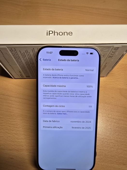 iPhone 16 Pro na cor Desert Titanium, fatura e garantia.