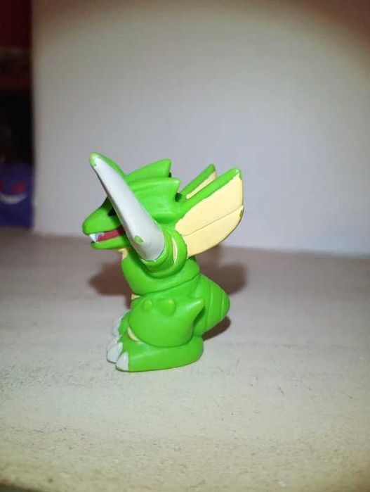 Pokémon finger puppet / brinquedo / figura pokémon Scyther da bandai