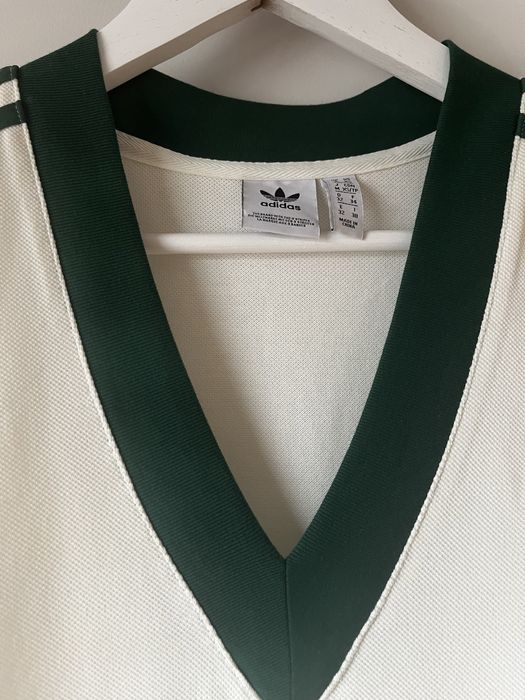 Sukienka adidas biala nie uzywana
