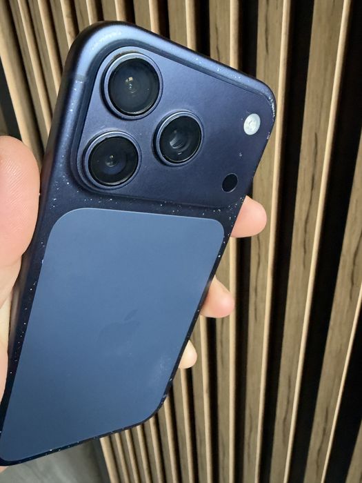 Iphone 17 pro 512 , roczny