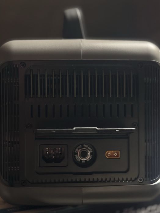 ALLPOWERS R600 - nowa stacja ładująca, UPS