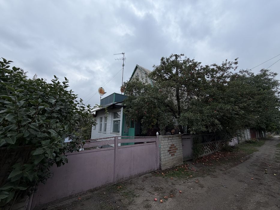 Продам дачу с выходом к воде