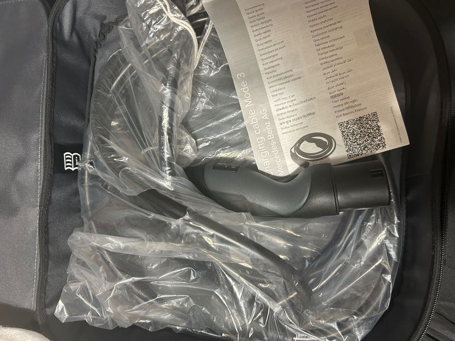 Charging cable mode 3 / Mercedes - benz AG