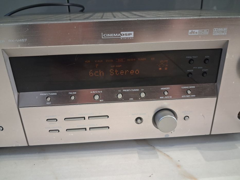 Yamaha RX-V457 .