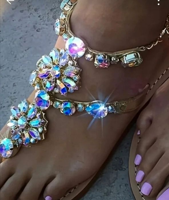 Sandały damskie błyszczące