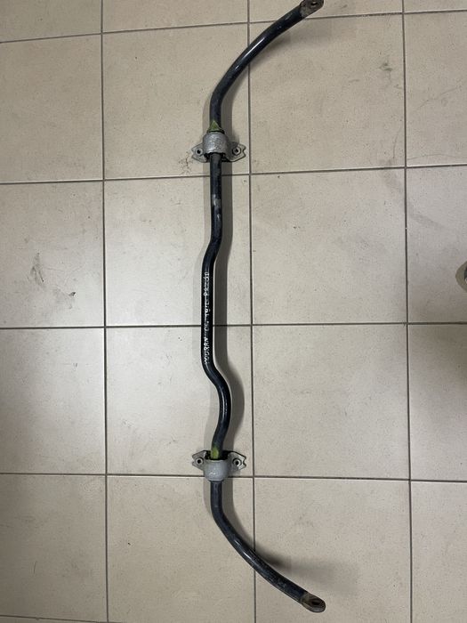 VW touran przód drążek stabilizatora