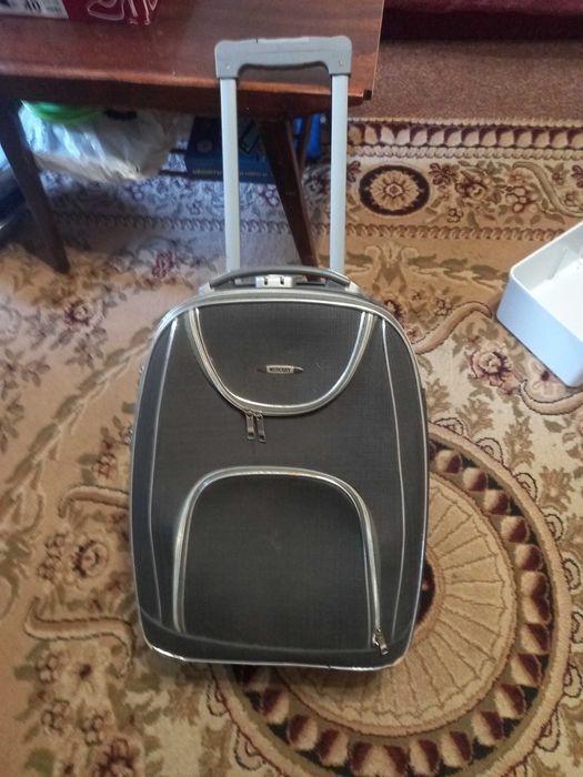 Валіза 55х45х25 см б.в.