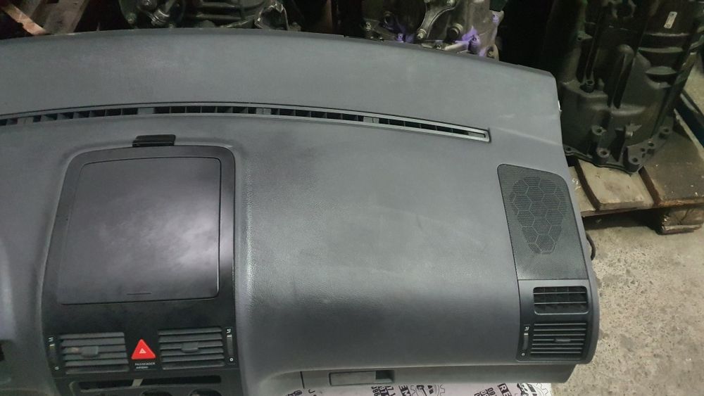 Торпеда, подушка, ремні Volkswagen Touran, тоуран