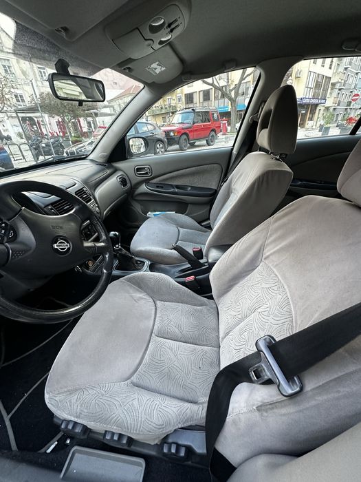 Vendo nissan Almera 1.5 gasolina