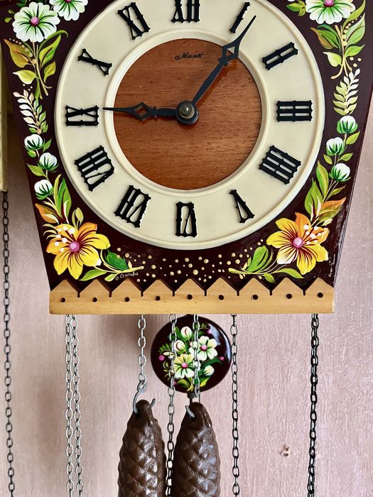 Годинник з зозулею та боєм ( часы с кукушкой и боем).