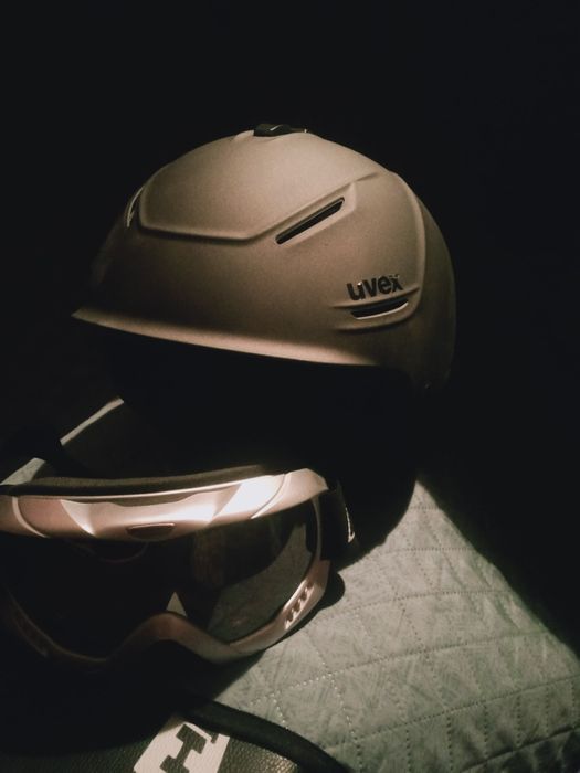 Sprzedam kask narciarski wraz z goglami