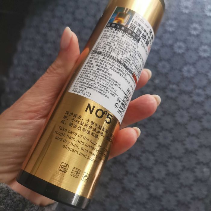 Spray do włosów nablyszczajaco wygładzający 200ml