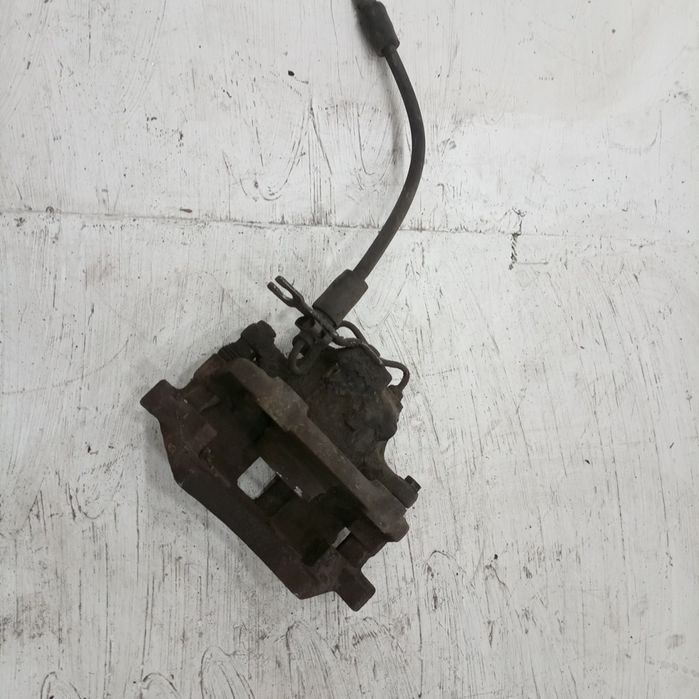Maxila de travão direita - AUDI A4 Avant (8D5, B5) | 94 - 02