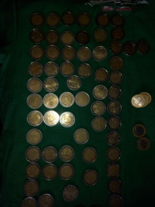 Vendo moedas de colecção raras