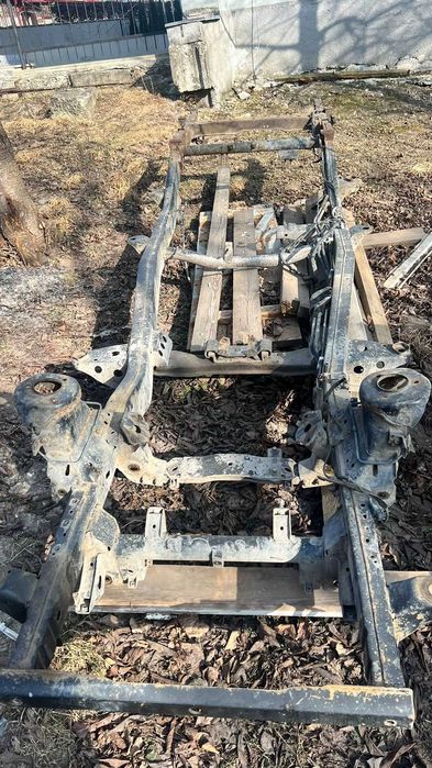 Антикорозійна обробка днища вашого авто .