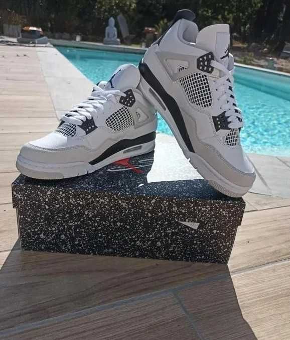 Jordan 4 Retro Military Black r.36