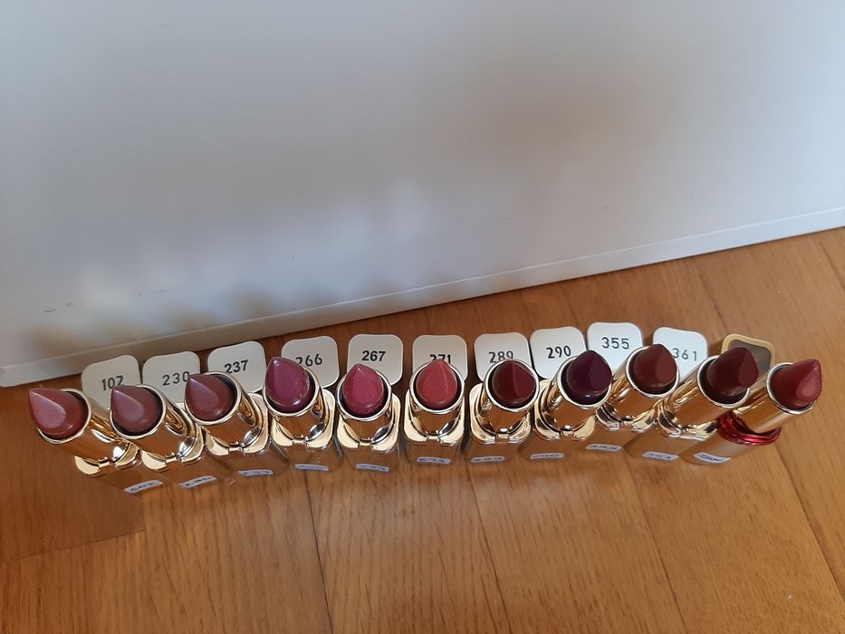 Batons e Gloss L'Oréal, Maybelline e HR